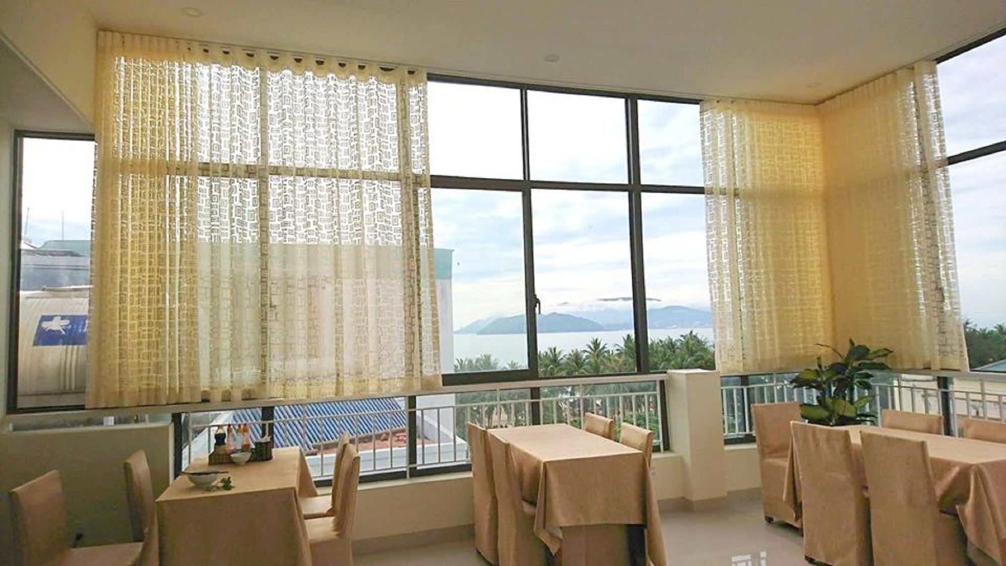 เซนโคเทล ญาจาง บริหารโดยเนสต์กรุ๊ป Hotel ภายนอก รูปภาพ